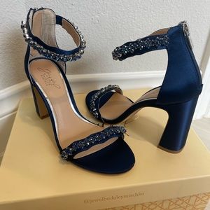 Jewel Badgley Mischka navy satin heeled sandal - size 6.5. Only worn to try on.